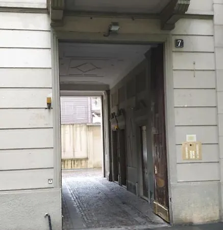 Meta Italy Sui Navigli Apartment Milan