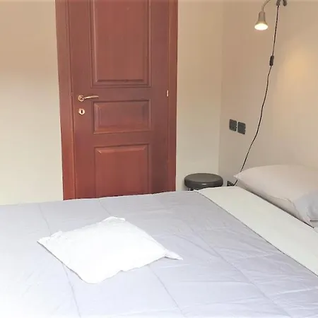 Meta Italy Sui Navigli Apartment *